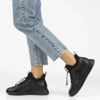 Skórzane botki na platformie Filippo DBT7168/25 BK czarne