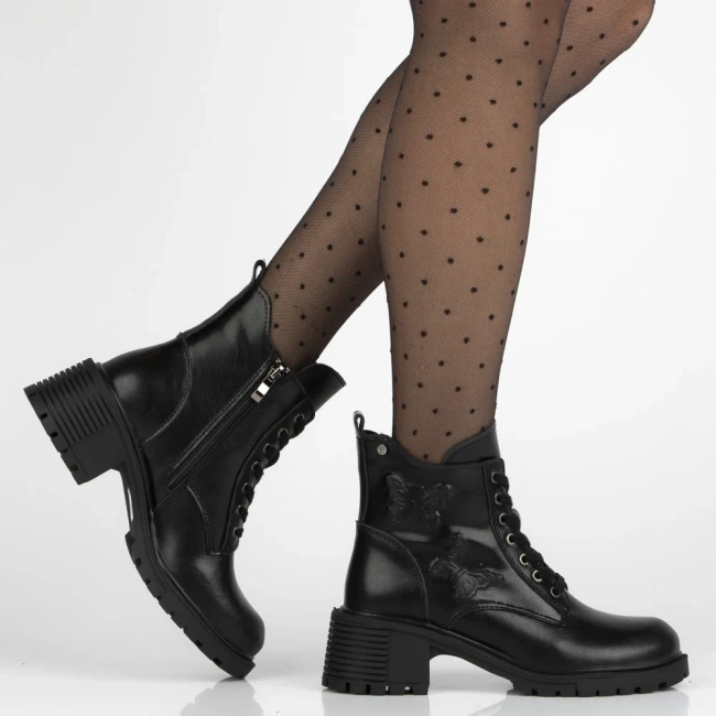 Skórzane botki na obcasie Filippo DBT7133/25 BK czarne