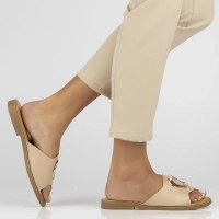 Klapki Filippo DK6906/25 BE beżowe