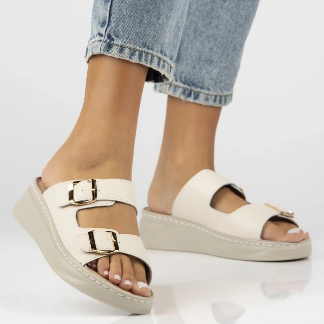 Skórzane klapki Filippo DK7044/25 BE beżowe