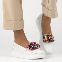 Skórzane mokasyny Filippo DP6828/25 WH białe