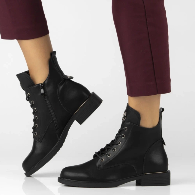 Leather ankle boots Filippo DBT7436/25 BK black