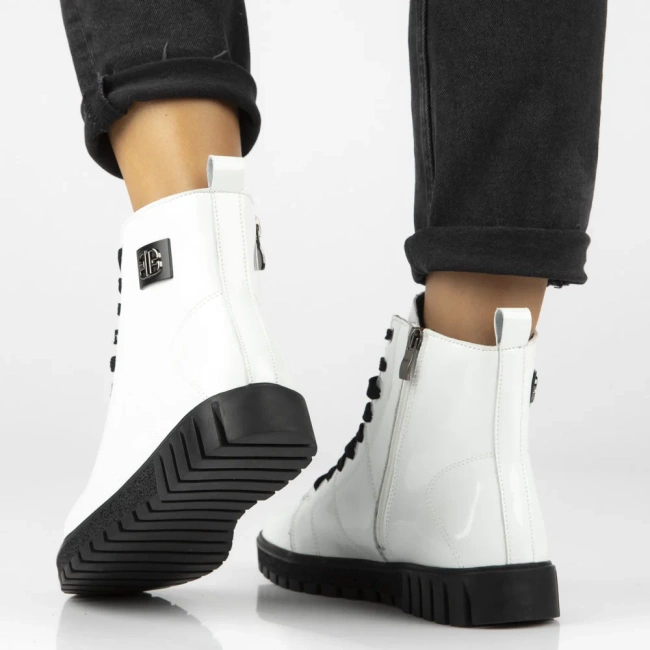 Leather ankle boots Filippo DBT7273/25 WH white