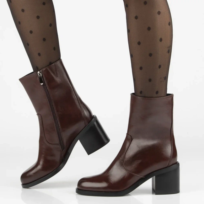 Leather ankle boots Filippo DBT7355/25 BK black