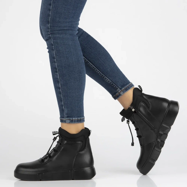 Leather ankle boots Filippo DBT6532/25 BK black