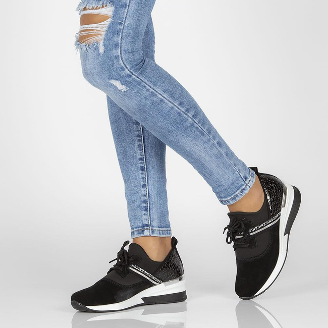Skórzane sneakersy Filippo DP1388/22 BK czarne