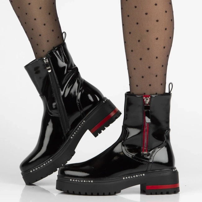 Leather ankle boots Filippo DBT7468/25 BK black