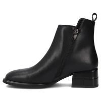 Skórzane botki na obcasie Filippo DBT7227/25 BK czarne