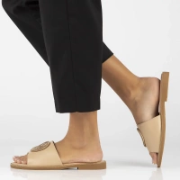 Klapki Filippo DK6217/25 BE beżowe