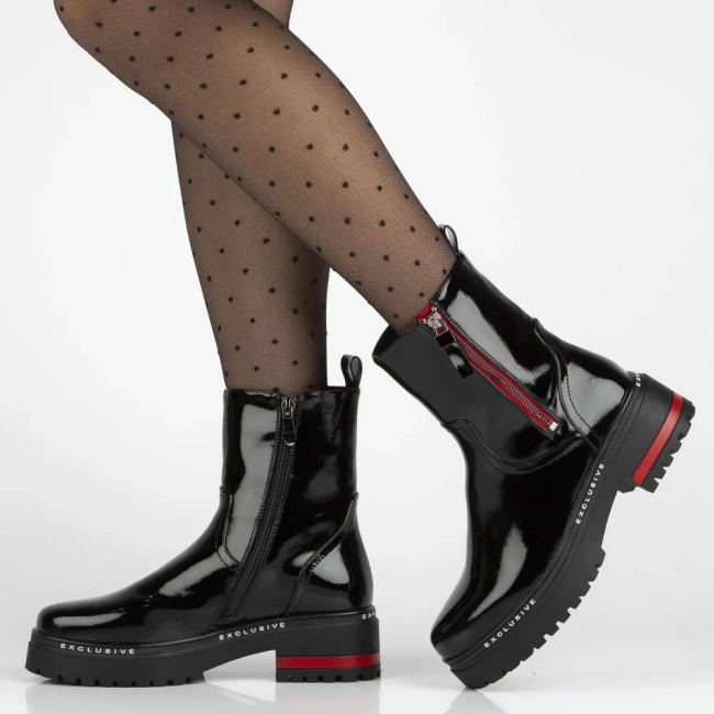 Leather ankle boots Filippo DBT7468/25 BK black