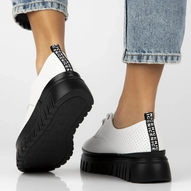 Leather sneakers Filippo DP6846/25 WH BK white