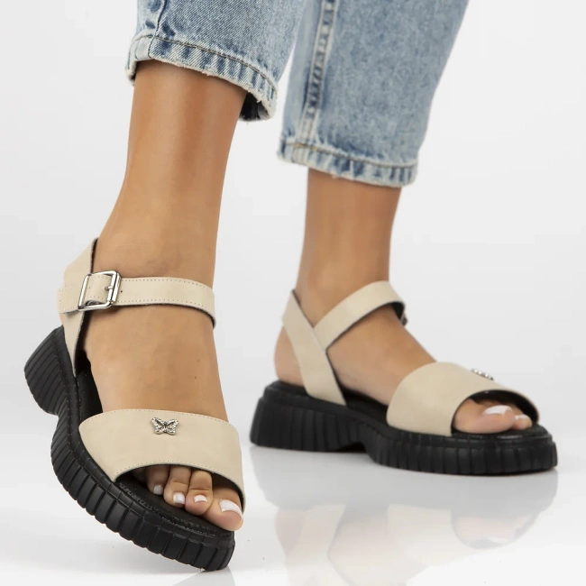 Leather sandals Filippo DS6811/25 BE beige