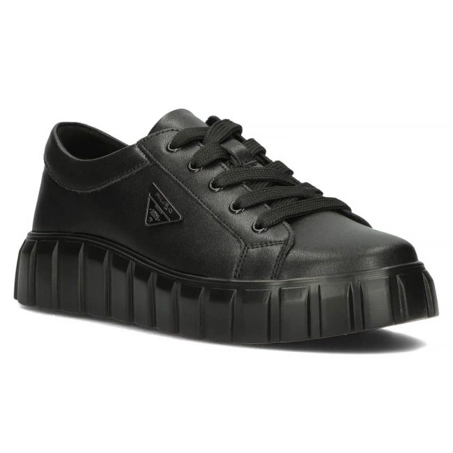 Leather sneakers Filippo DP4670/24 BK black