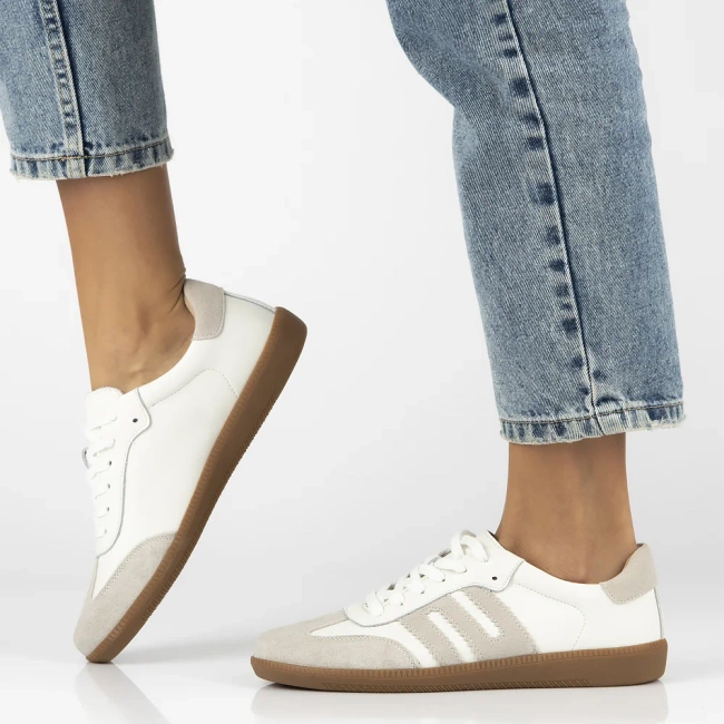Skórzane sneakersy Filippo DP7492/25 WH białe
