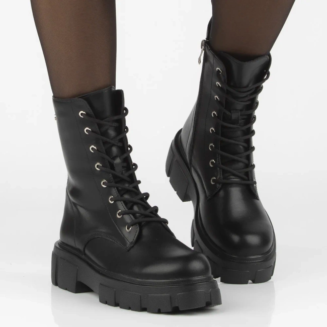 Leather ankle boots Filippo DBT4759/25 BK black