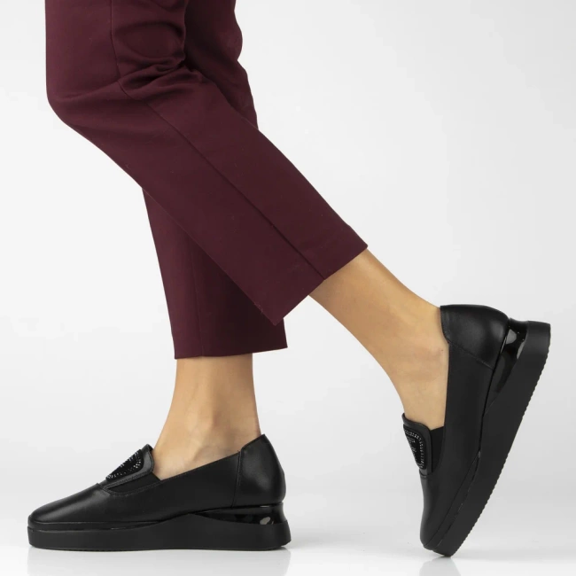 Skórzane półbuty na platformie Filippo DP7396/25 BK czarne