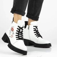 Leather ankle boots Filippo DBT7147/25 WH white