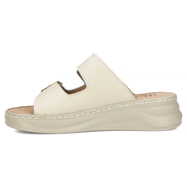 Skórzane klapki Filippo DK7044/25 BE beżowe