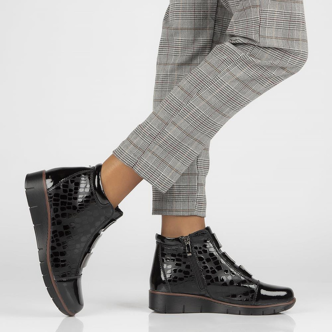 Leather ankle boots Filippo DBT3179/22 BK CR black