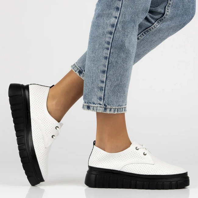 Leather sneakers Filippo DP6846/25 WH BK white