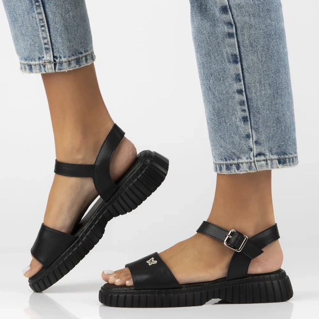 Leather sandals Filippo DS6811/25 BK black