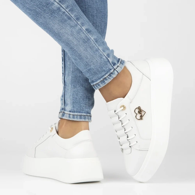 Skórzane sneakersy Filippo DP6058/25 WH H białe