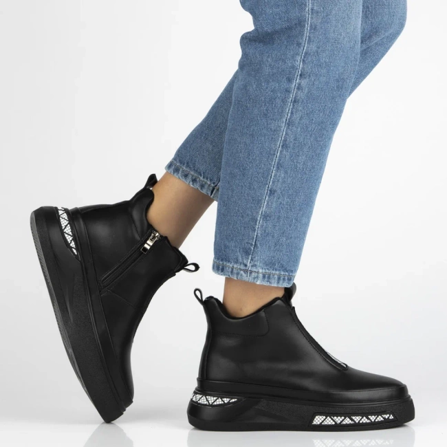 Skórzane botki na platformie Filippo DBT7277/25 BK czarne