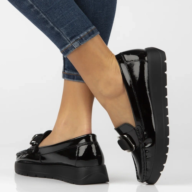 Skórzane mokasyny Filippo DP7056/25 BK L czarne