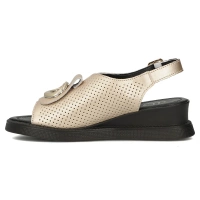 Skórzane sandały na platformie Filippo DS6873/25 GO złote