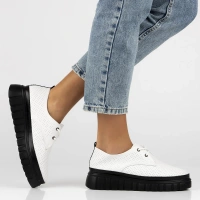 Leather sneakers Filippo DP6846/25 WH BK white