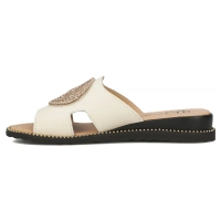 Skórzane klapki Filippo DK7041/25 BE beżowe