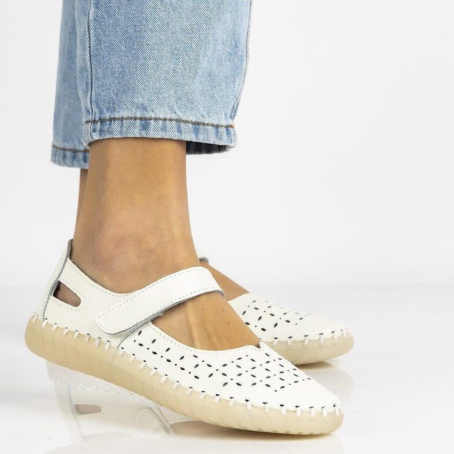 Leather shoes Filippo DP1262/20 WH white