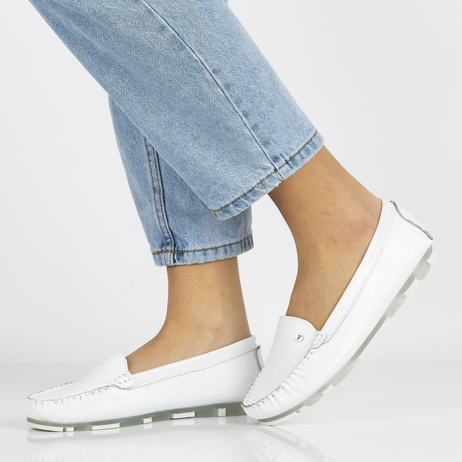 Leather loafers Filippo DP2037/21 WH white