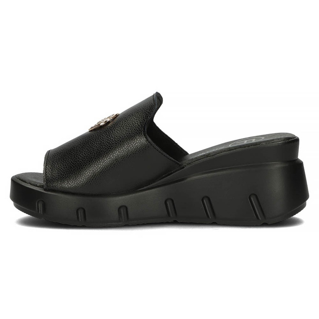 Leather flip-flops Filippo DK3596/23 BK black