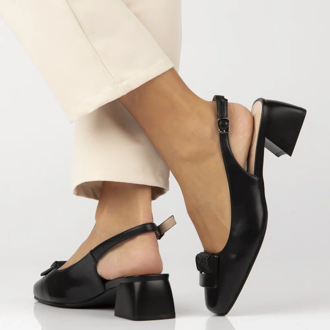 Skórzane czółenka Filippo DP6945/25 BK czarne