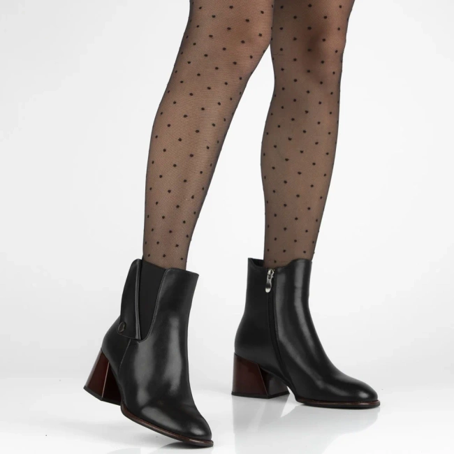 Skórzane botki na obcasie Filippo DBT7472/25 BK czarne