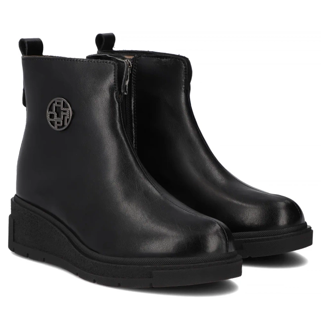 Skórzane botki na koturnie Filippo DBT7144/25 BK czarne