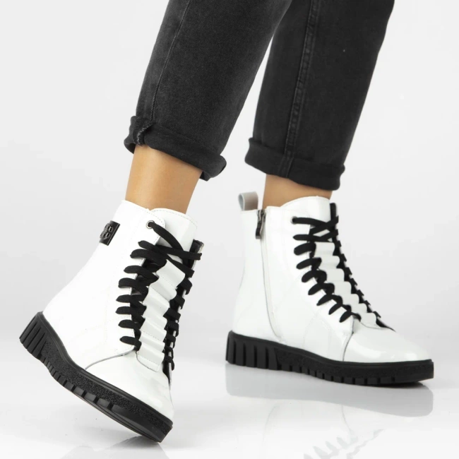 Leather ankle boots Filippo DBT7273/25 WH white