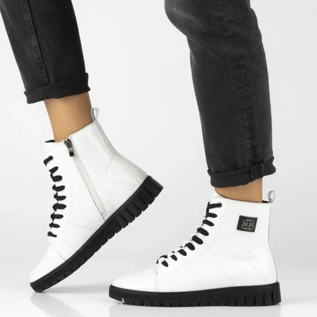 Leather ankle boots Filippo DBT7273/25 WH white