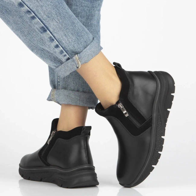 Leather ankle boots Filippo DBT7292/25 BK black