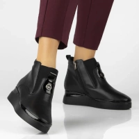 Leather ankle boots Filippo DBT7392/25 BK black