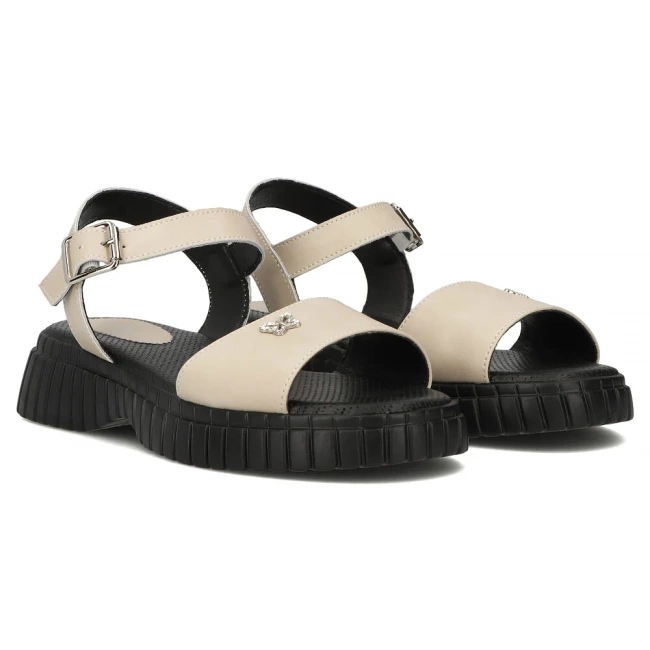 Leather sandals Filippo DS6811/25 BE beige