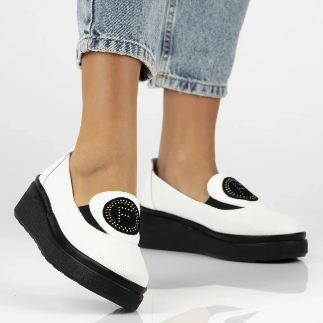 Leather shoes Filippo DP6801/25 WH white