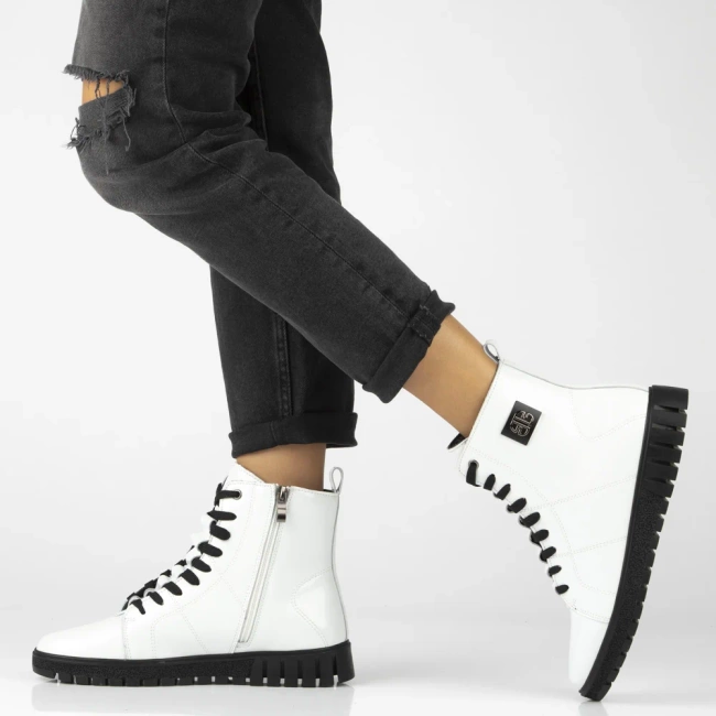 Leather ankle boots Filippo DBT7273/25 WH white