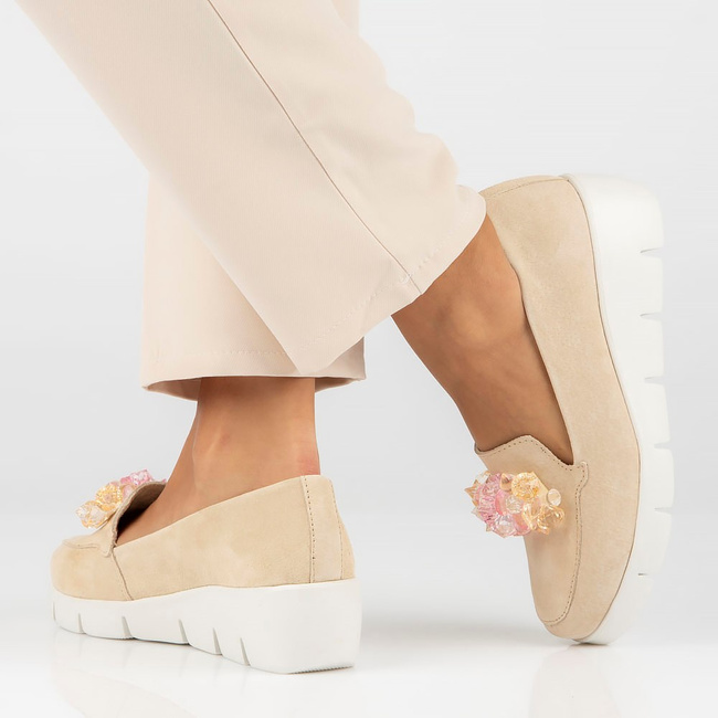 Skórzane półbuty na koturnie Filippo DP4545/23 BE beżowe