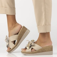 Skórzane klapki Filippo DK7039/25 BE beżowe